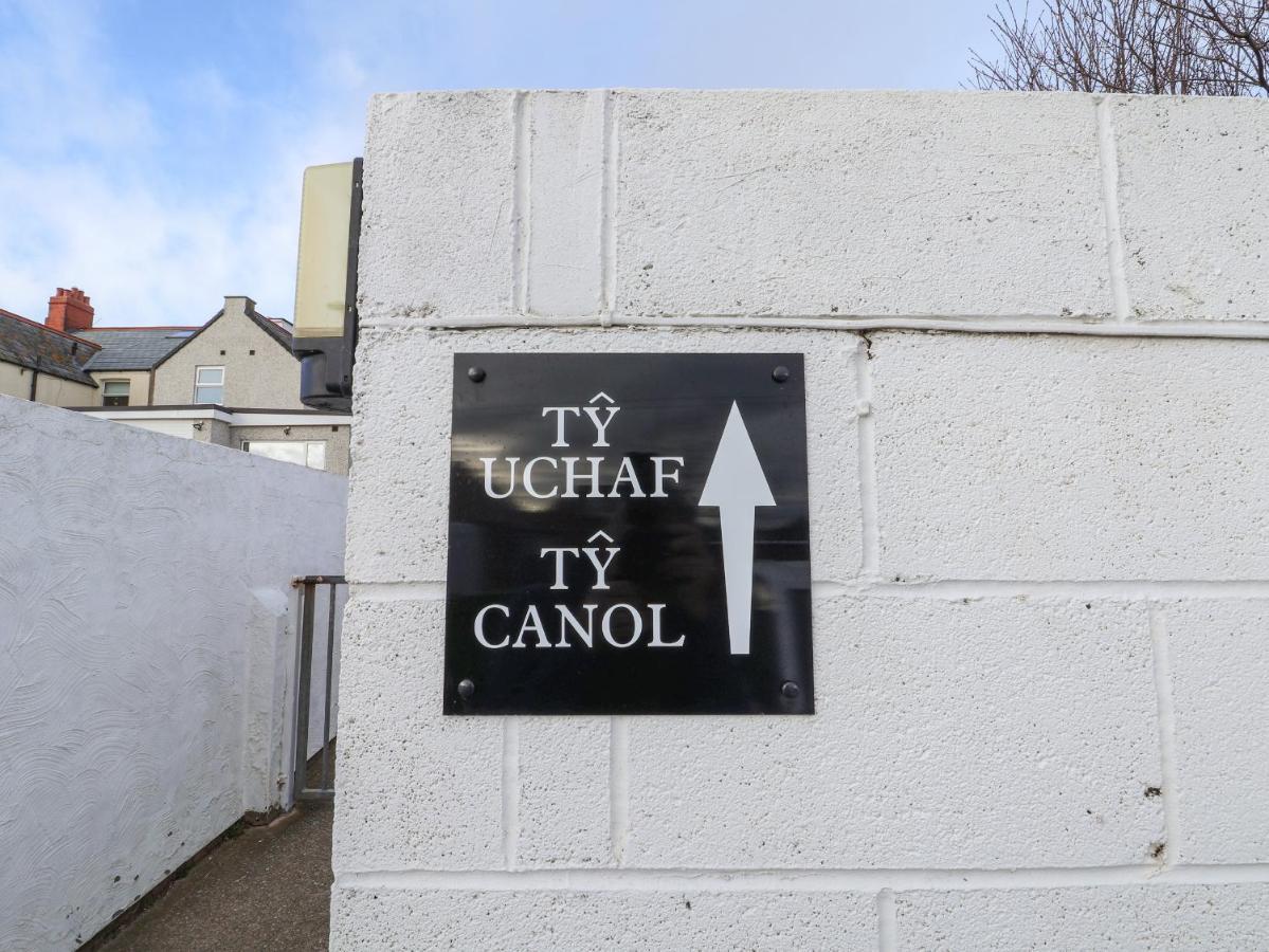 Ty Canol Rhyl Exterior photo